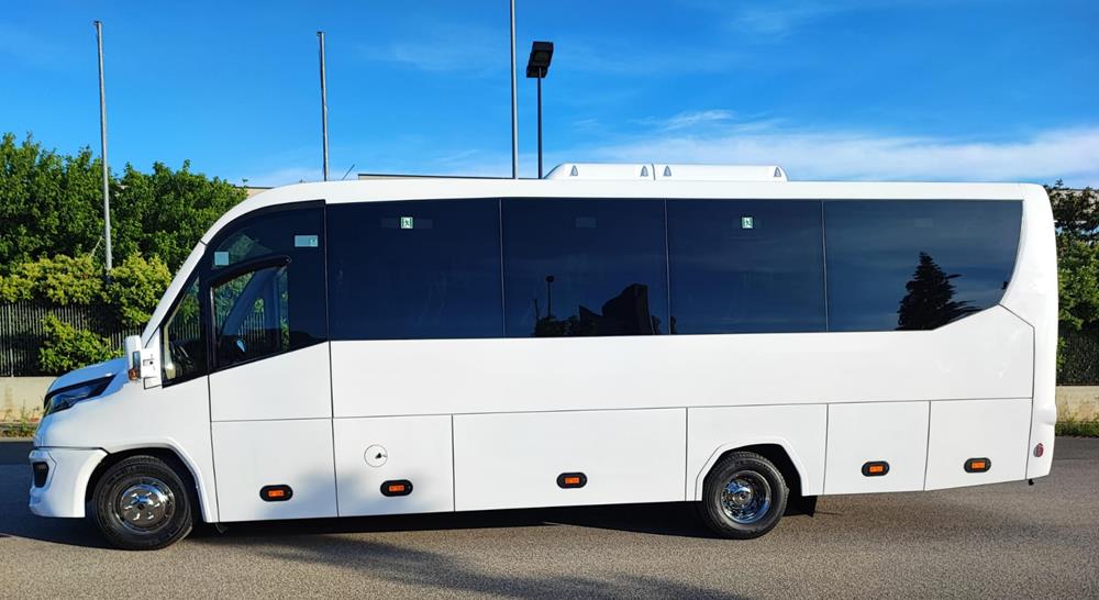 Nuovo Pegaso PEGASO Telaio IVECO Daily 8,50mt. Gran Turismo 8500mm. Diesel