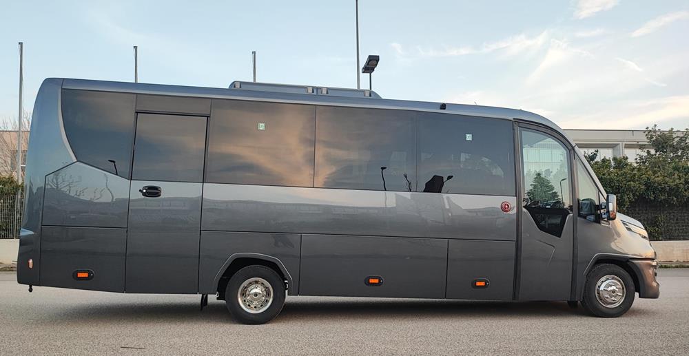 Nuovo Pegaso PEGASO Telaio IVECO Daily 8,50mt. Gran Turismo 8500mm. Diesel