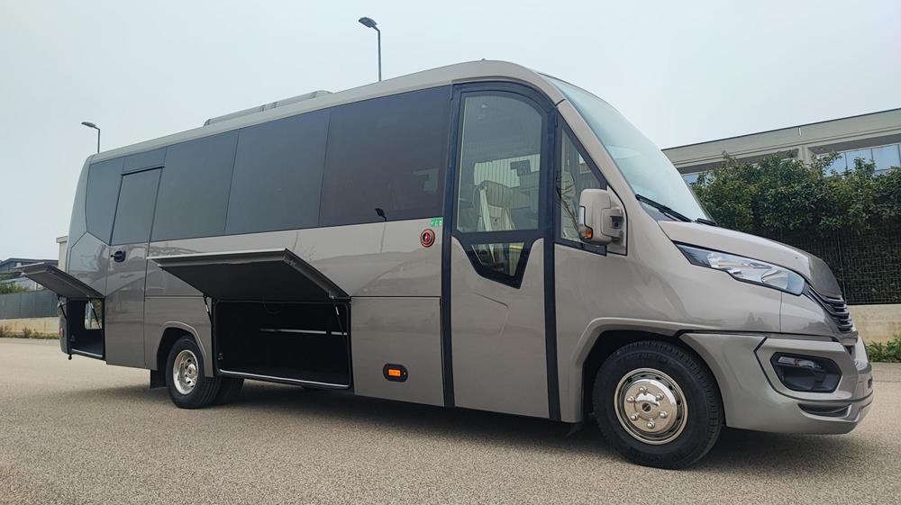 Nuovo Pegaso PEGASO Telaio IVECO Daily 8,50mt. Gran Turismo 8500mm. Diesel
