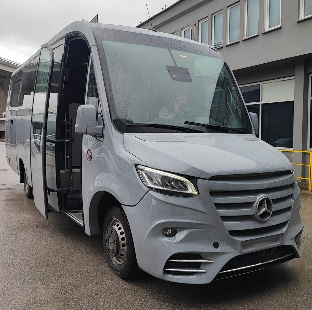 Mercedes PERSEO Telaio MERCEDES Sprinter 7,79mt. Gran Turismo 7790mm. Diesel