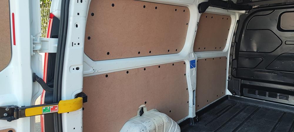 Ford Transit Custom L2H1 Versione Trend Furgone Custom 2.0 TDCI Trend Furgone 5340mm. Diesel