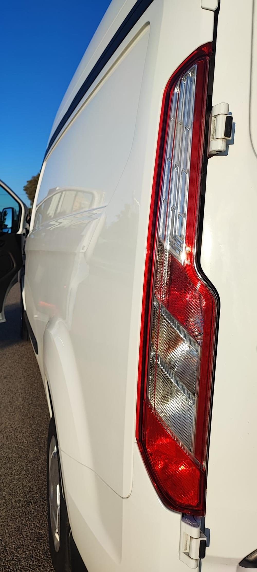 Ford Transit Custom L2H1 Versione Trend Furgone Custom 2.0 TDCI Trend Furgone 5340mm. Diesel