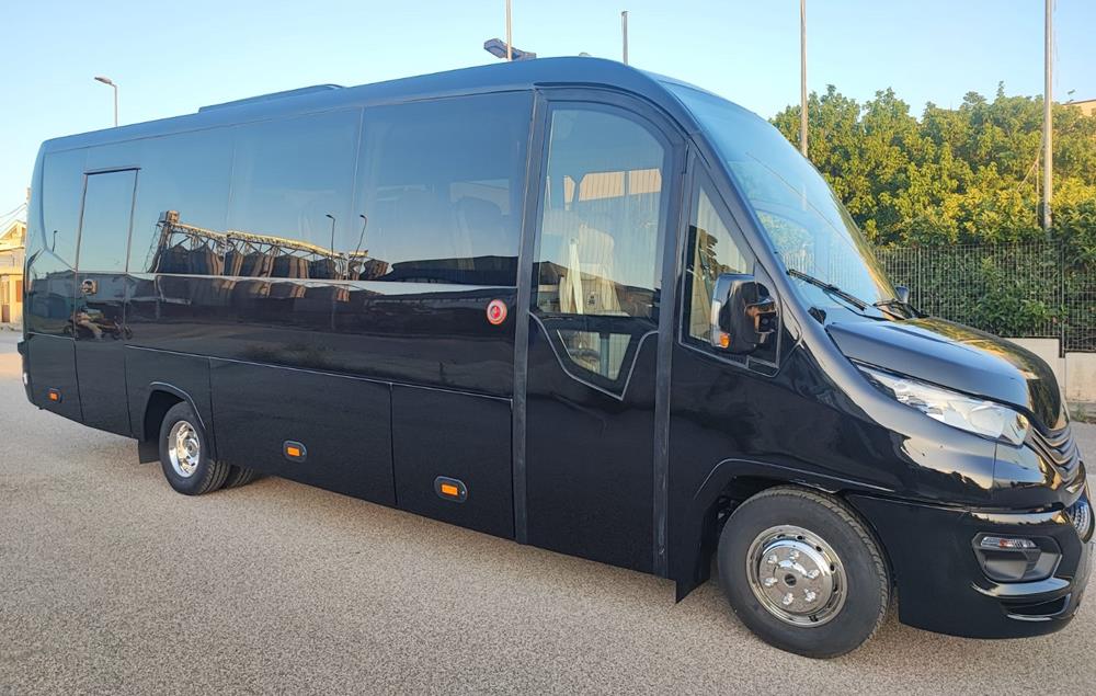 Nuovo Pegaso PEGASO Telaio IVECO Daily 8,50mt. Gran Turismo 8500mm. Diesel