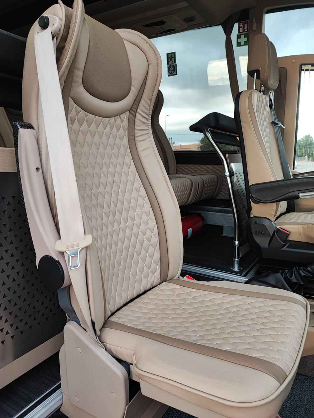 Nuovo Pegaso PEGASO Telaio IVECO Daily 7,99mt. Gran Turismo Luxury 7990mm. Diesel Nuovo Pegaso PEGASO Telaio IVECO Daily 7,99mt. Gran Turismo Luxury 7990mm. Diesel