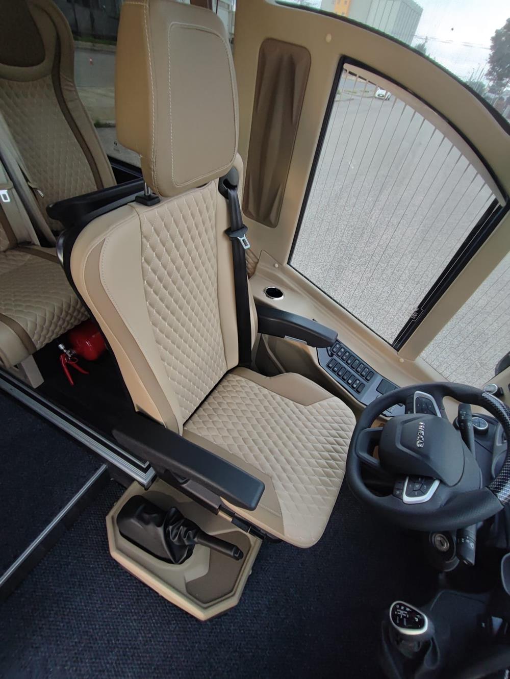 Nuovo Pegaso PEGASO Telaio IVECO Daily 7,99mt. Gran Turismo Luxury 7990mm. Diesel Nuovo Pegaso PEGASO Telaio IVECO Daily 7,99mt. Gran Turismo Luxury 7990mm. Diesel