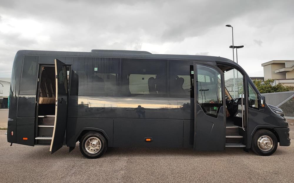 Nuovo Pegaso PEGASO Telaio IVECO Daily 7,99mt. Gran Turismo Luxury 7990mm. Diesel Nuovo Pegaso PEGASO Telaio IVECO Daily 7,99mt. Gran Turismo Luxury 7990mm. Diesel