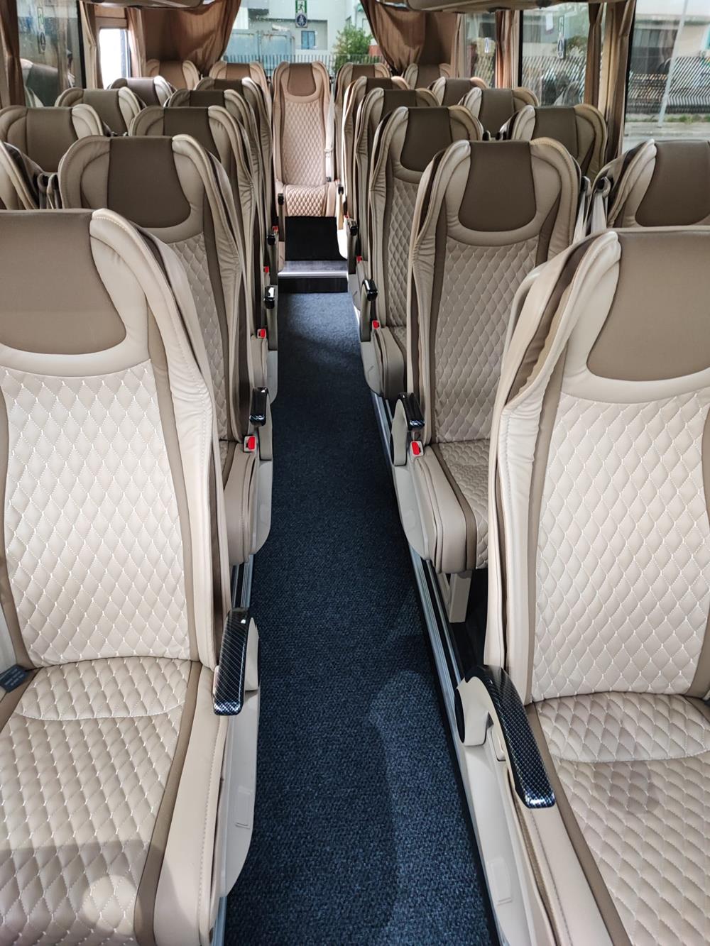 Nuovo Pegaso PEGASO Telaio IVECO Daily 7,99mt. Gran Turismo Luxury 7990mm. Diesel Nuovo Pegaso PEGASO Telaio IVECO Daily 7,99mt. Gran Turismo Luxury 7990mm. Diesel