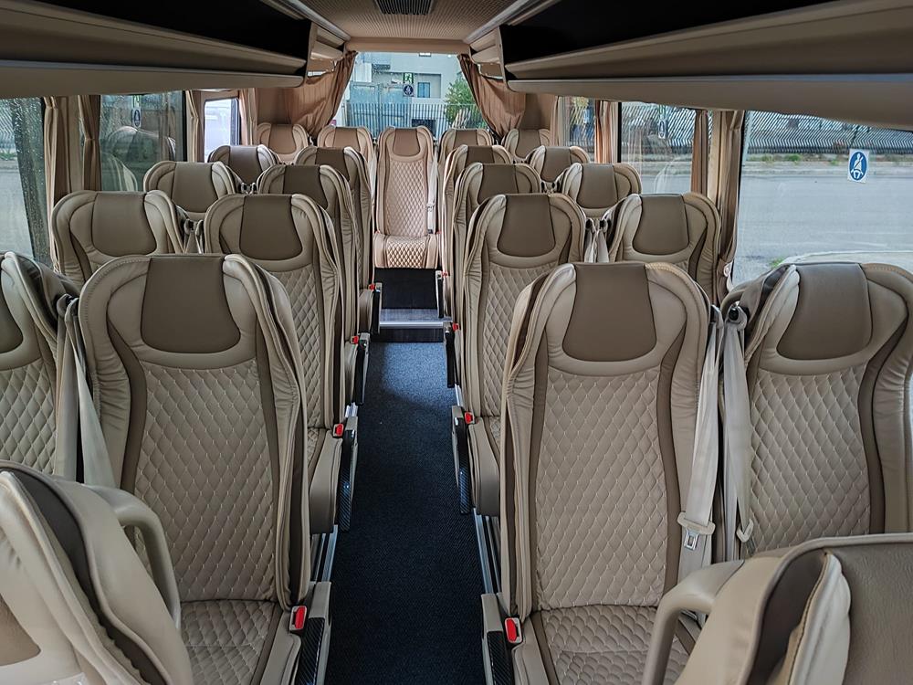 Nuovo Pegaso PEGASO Telaio IVECO Daily 7,99mt. Gran Turismo Luxury 7990mm. Diesel Nuovo Pegaso PEGASO Telaio IVECO Daily 7,99mt. Gran Turismo Luxury 7990mm. Diesel