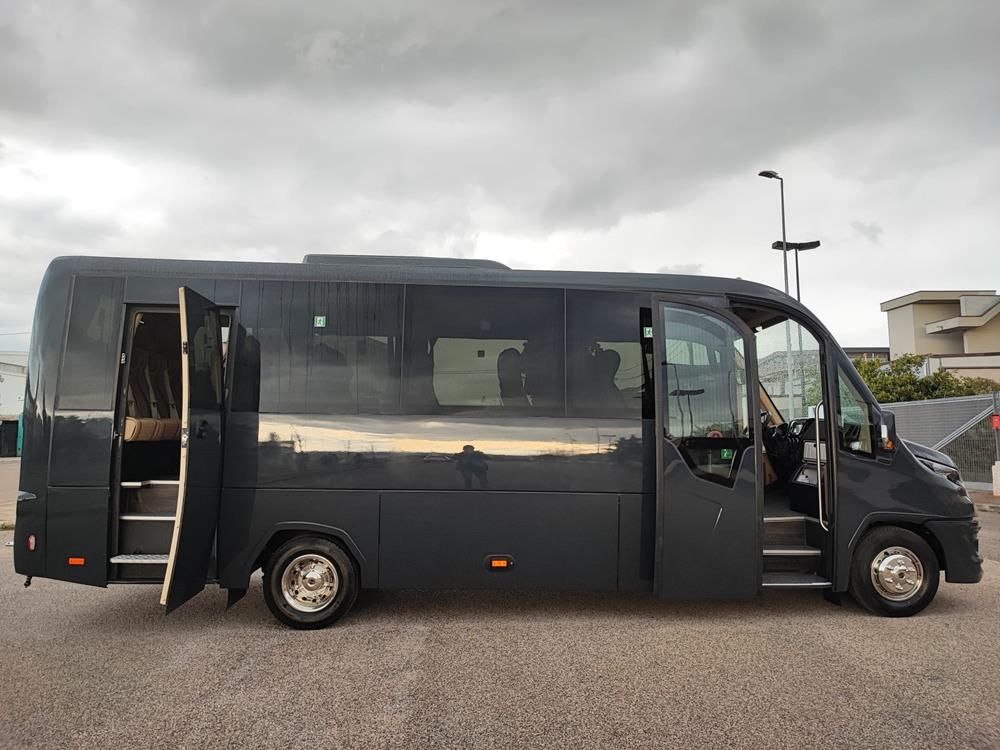 Nuovo Pegaso PEGASO Telaio IVECO Daily 7,99mt. Gran Turismo Luxury 7990mm. Diesel Nuovo Pegaso PEGASO Telaio IVECO Daily 7,99mt. Gran Turismo Luxury 7990mm. Diesel