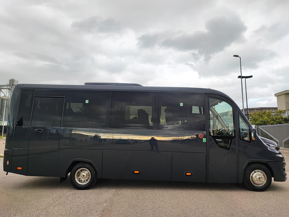 Nuovo Pegaso PEGASO Telaio IVECO Daily 7,99mt. Gran Turismo Luxury 7990mm. Diesel Nuovo Pegaso PEGASO Telaio IVECO Daily 7,99mt. Gran Turismo Luxury 7990mm. Diesel