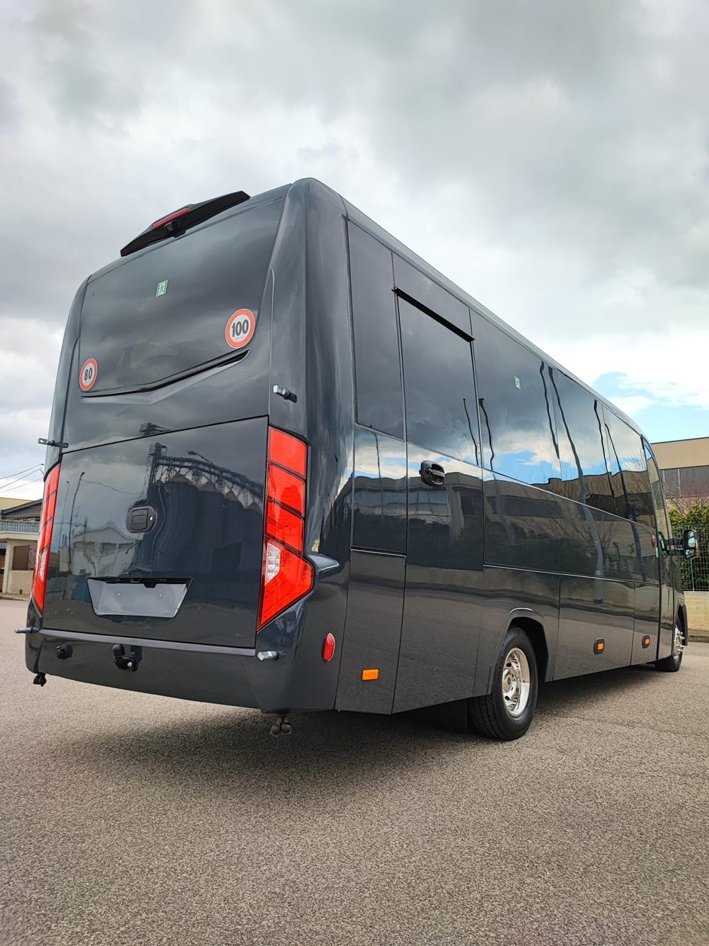 Nuovo Pegaso PEGASO Telaio IVECO Daily 7,99mt. Gran Turismo Luxury 7990mm. Diesel Nuovo Pegaso PEGASO Telaio IVECO Daily 7,99mt. Gran Turismo Luxury 7990mm. Diesel