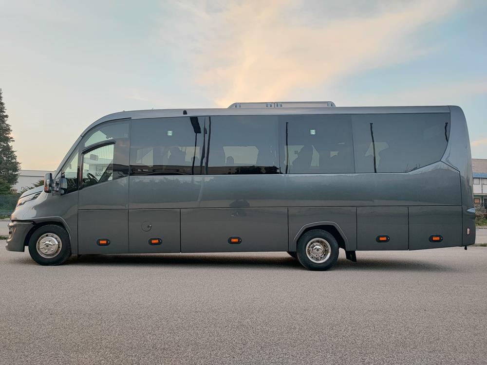 Nuovo Pegaso PEGASO Telaio IVECO Daily 8,50mt. Gran Turismo Luxury 8500mm. Diesel Nuovo Pegaso PEGASO Telaio IVECO Daily 8,50mt. Gran Turismo Luxury 8500mm. Diesel