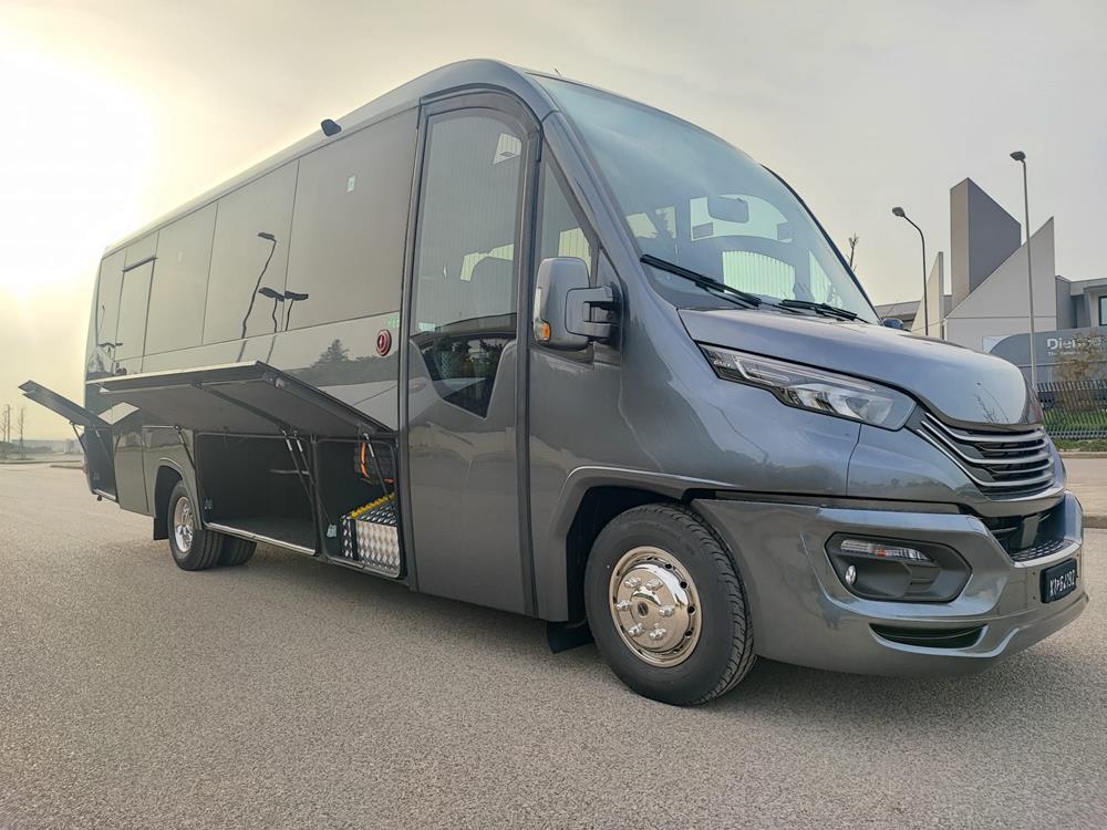 Nuovo Pegaso PEGASO Telaio IVECO Daily 8,50mt. Gran Turismo Luxury 8500mm. Diesel Nuovo Pegaso PEGASO Telaio IVECO Daily 8,50mt. Gran Turismo Luxury 8500mm. Diesel