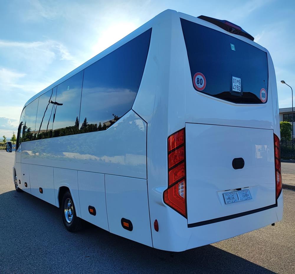 Nuovo Pegaso PEGASO Telaio IVECO Daily 8,50mt. Gran Turismo Luxury 8500mm. Diesel Nuovo Pegaso PEGASO Telaio IVECO Daily 8,50mt. Gran Turismo Luxury 8500mm. Diesel