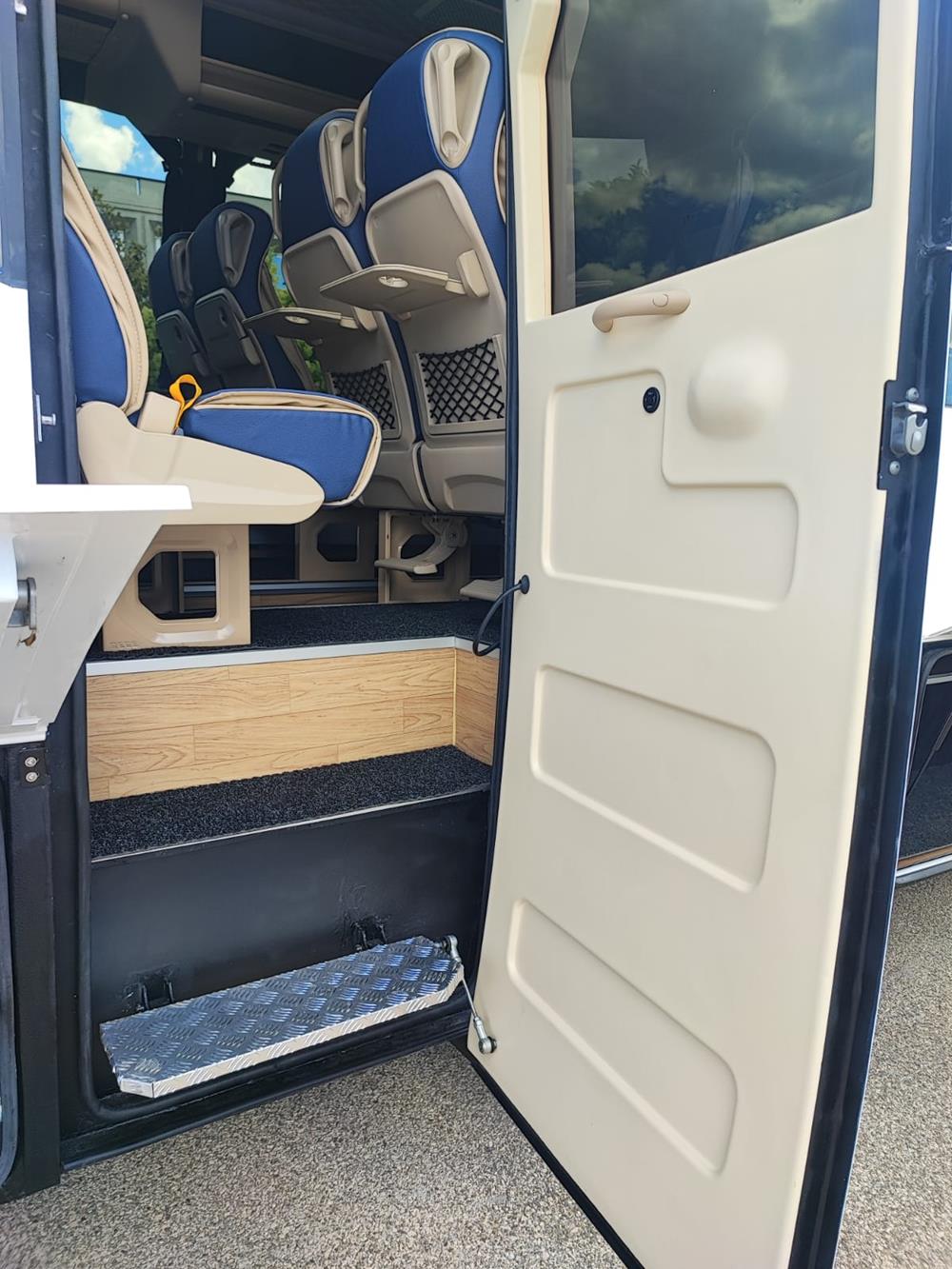 Nuovo Pegaso PEGASO Telaio IVECO Daily 8,50mt. Gran Turismo Luxury 8500mm. Diesel Nuovo Pegaso PEGASO Telaio IVECO Daily 8,50mt. Gran Turismo Luxury 8500mm. Diesel