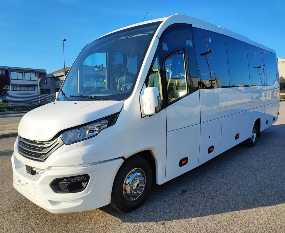 Nuovo Pegaso PEGASO Telaio IVECO Daily 8,50mt. Gran Turismo Luxury 8500mm. Diesel Nuovo Pegaso PEGASO Telaio IVECO Daily 8,50mt. Gran Turismo Luxury 8500mm. Diesel