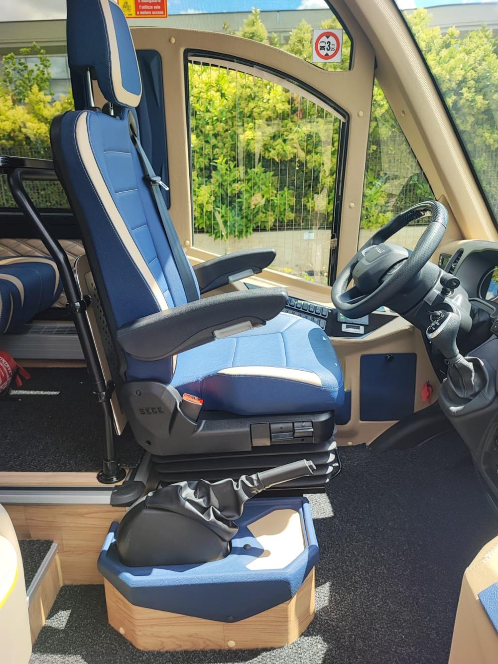 Nuovo Pegaso PEGASO Telaio IVECO Daily 8,50mt. Gran Turismo Luxury 8500mm. Diesel Nuovo Pegaso PEGASO Telaio IVECO Daily 8,50mt. Gran Turismo Luxury 8500mm. Diesel