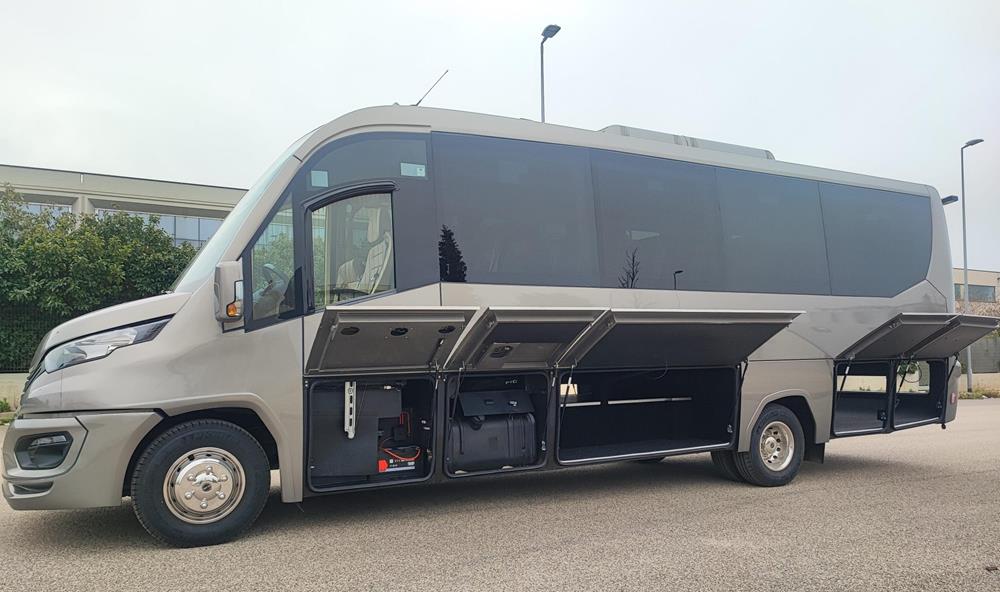 Nuovo Pegaso PEGASO Telaio IVECO Daily 8,50mt. Gran Turismo Luxury 8500mm. Diesel