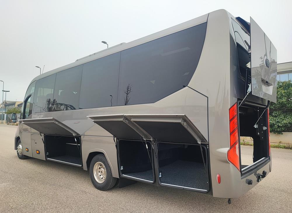 Nuovo Pegaso PEGASO Telaio IVECO Daily 8,50mt. Gran Turismo Luxury 8500mm. Diesel