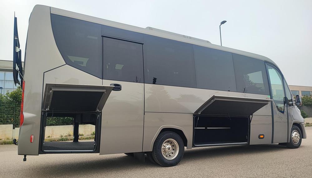 Nuovo Pegaso PEGASO Telaio IVECO Daily 8,50mt. Gran Turismo Luxury 8500mm. Diesel